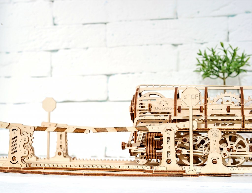 UGears Locomotive and Rails