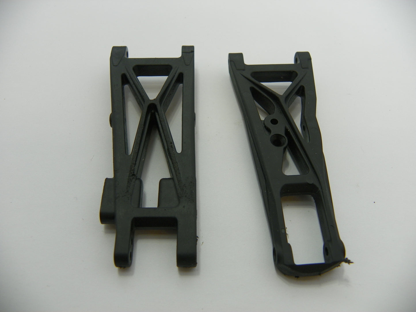 HPI Suspension Arm Set (MT2 ONLY)