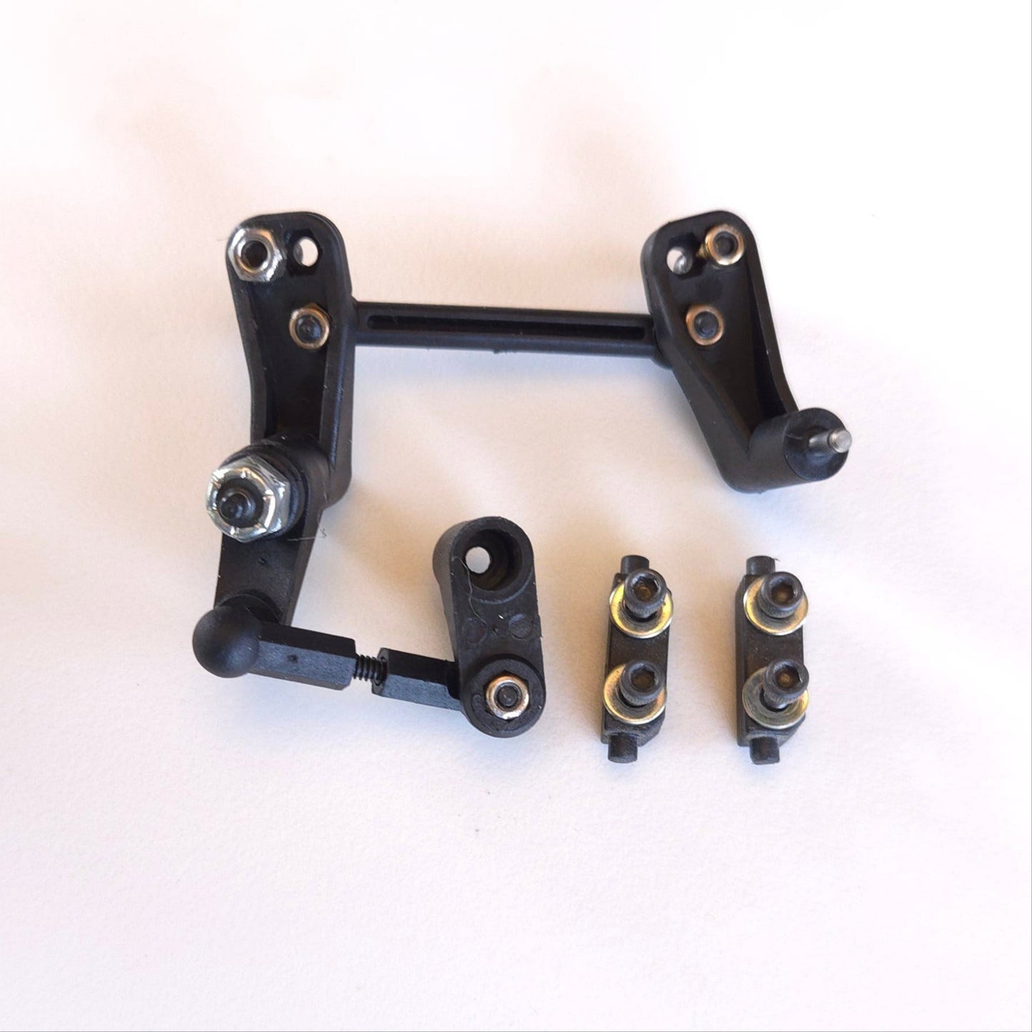 Losi Steering Servo Mount Assmbly losa1620