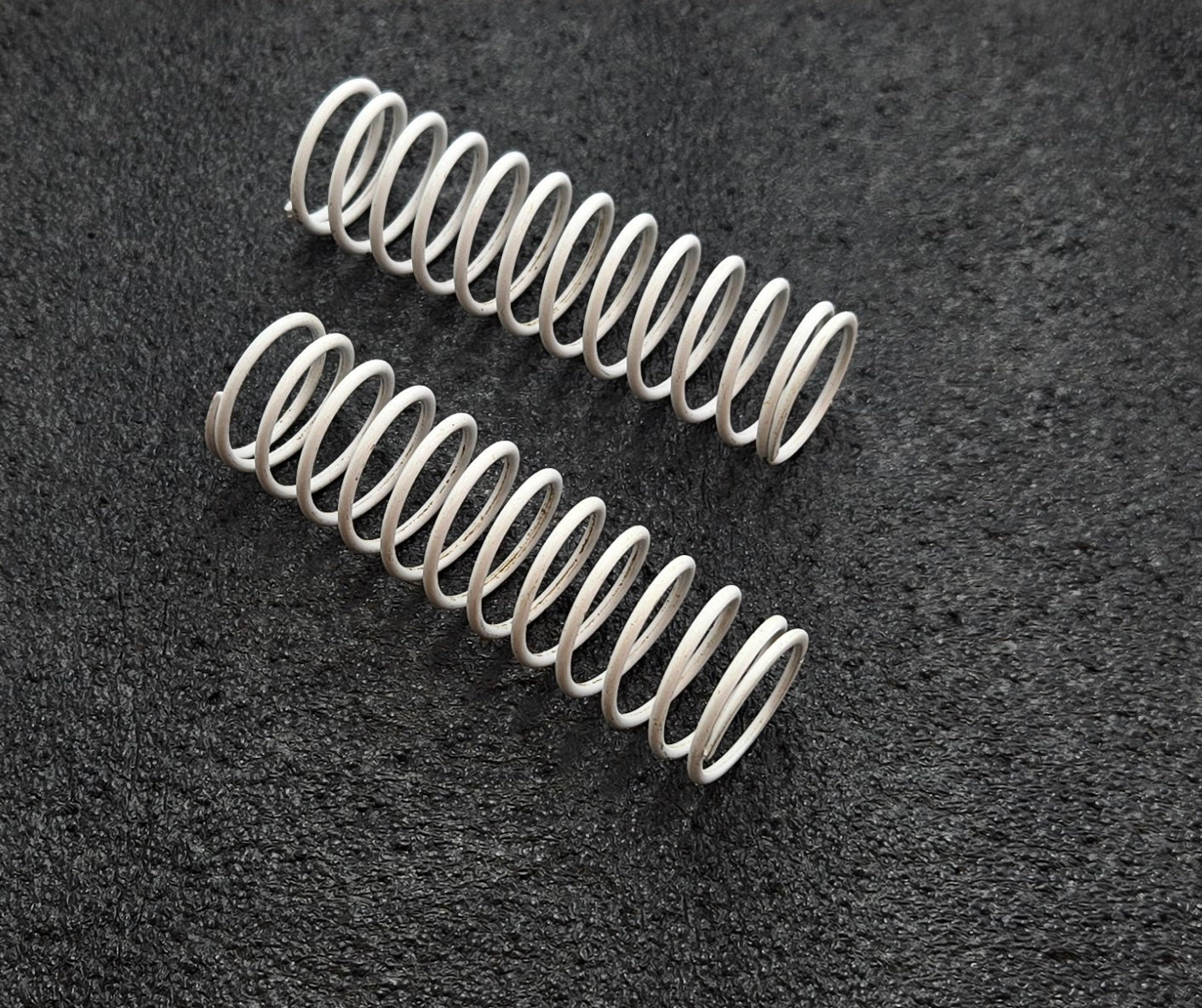 XRAY Front SPRING SET WHITE (2) - XRA358182