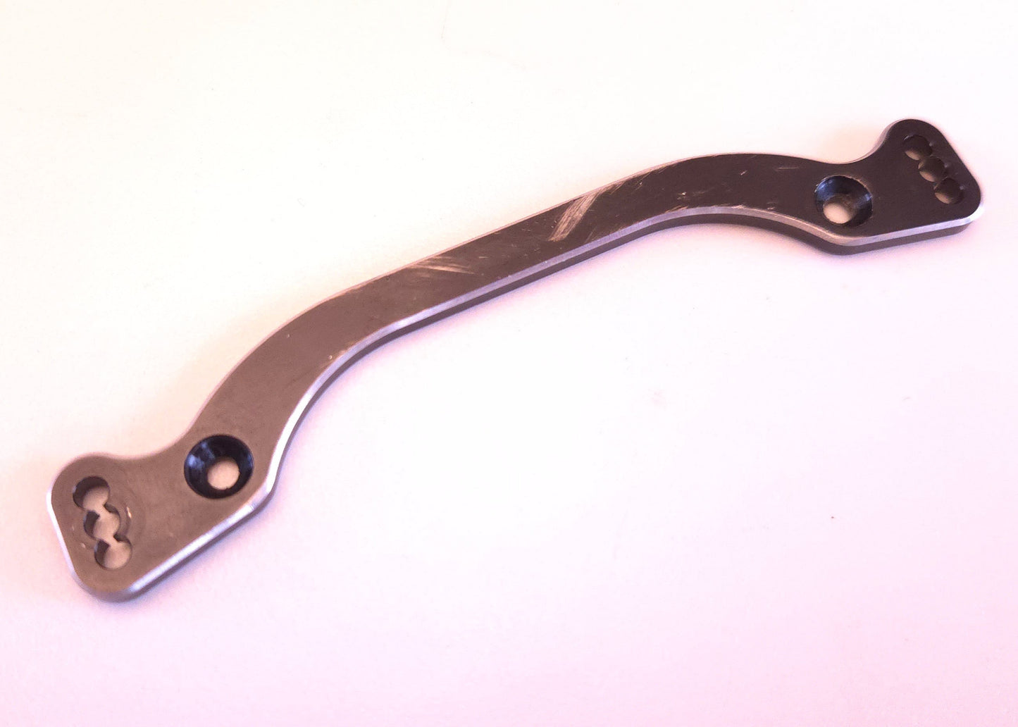 XRAY XB8 Steering plate XRA352570