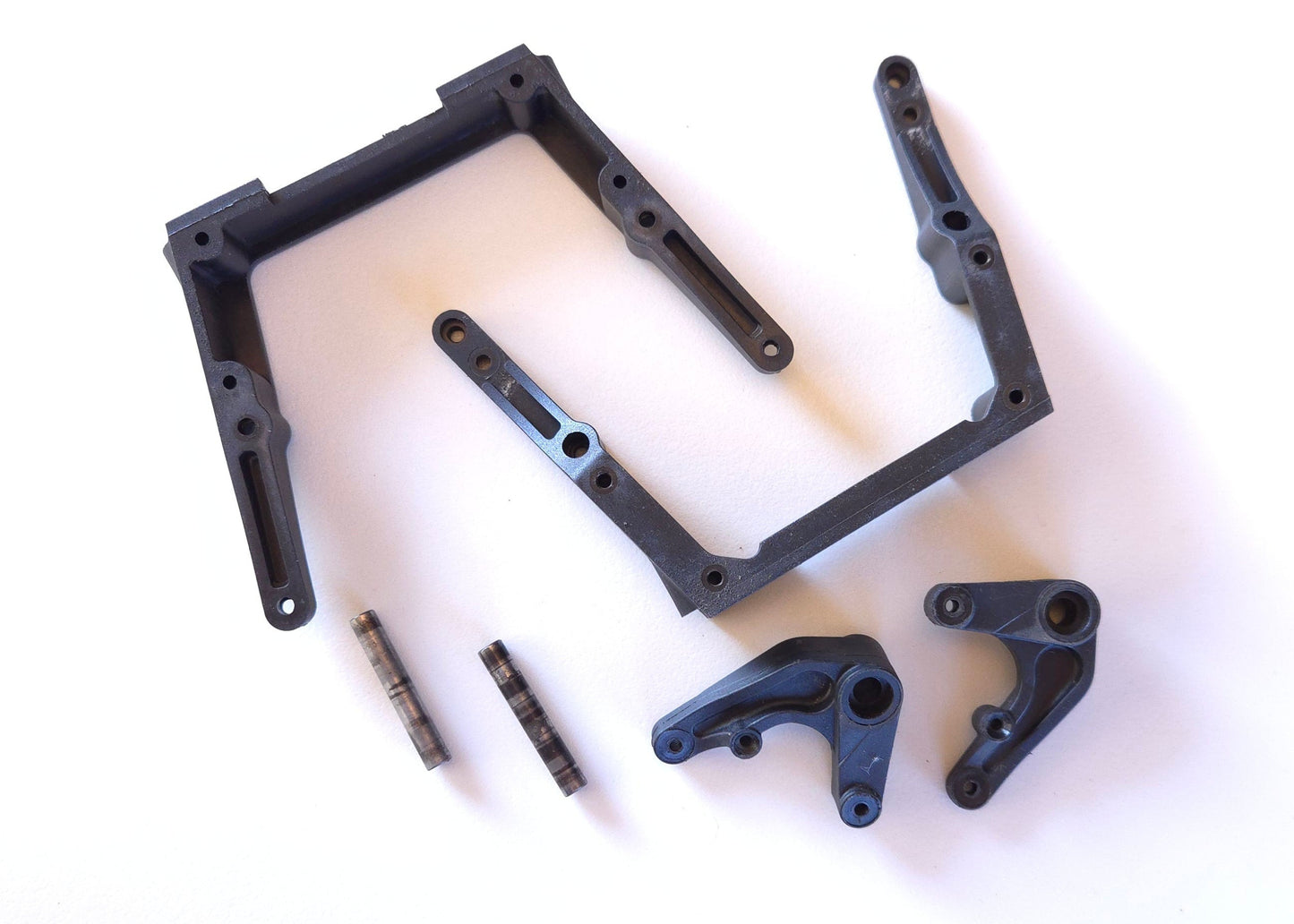 Losi Steering Bellcrank, Shaft, Brace: LST/2, AFT, MGB LOSB2102