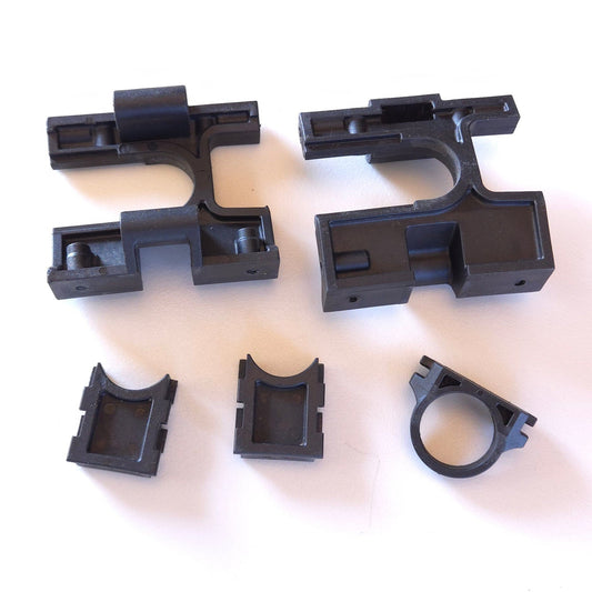 Losi Right & Left Bulkheads & Differential Retainer  LOSB2257