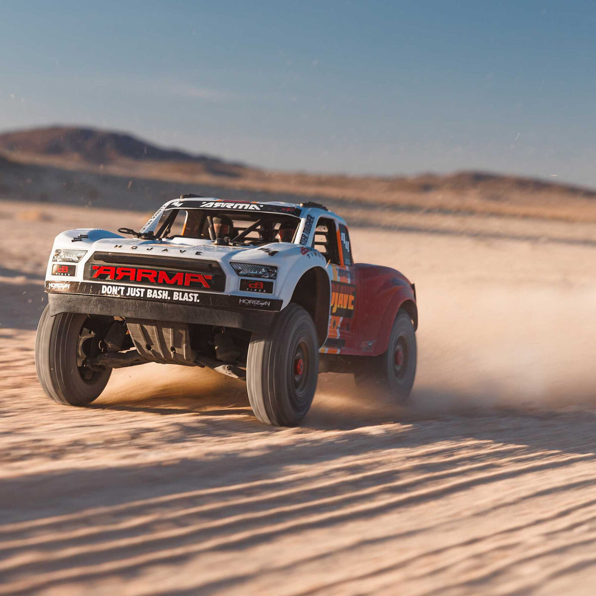 1/8 ARRMA MOJAVE 4S
