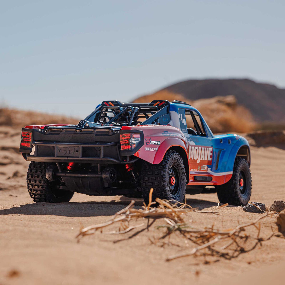 1/8 ARRMA MOJAVE 4S