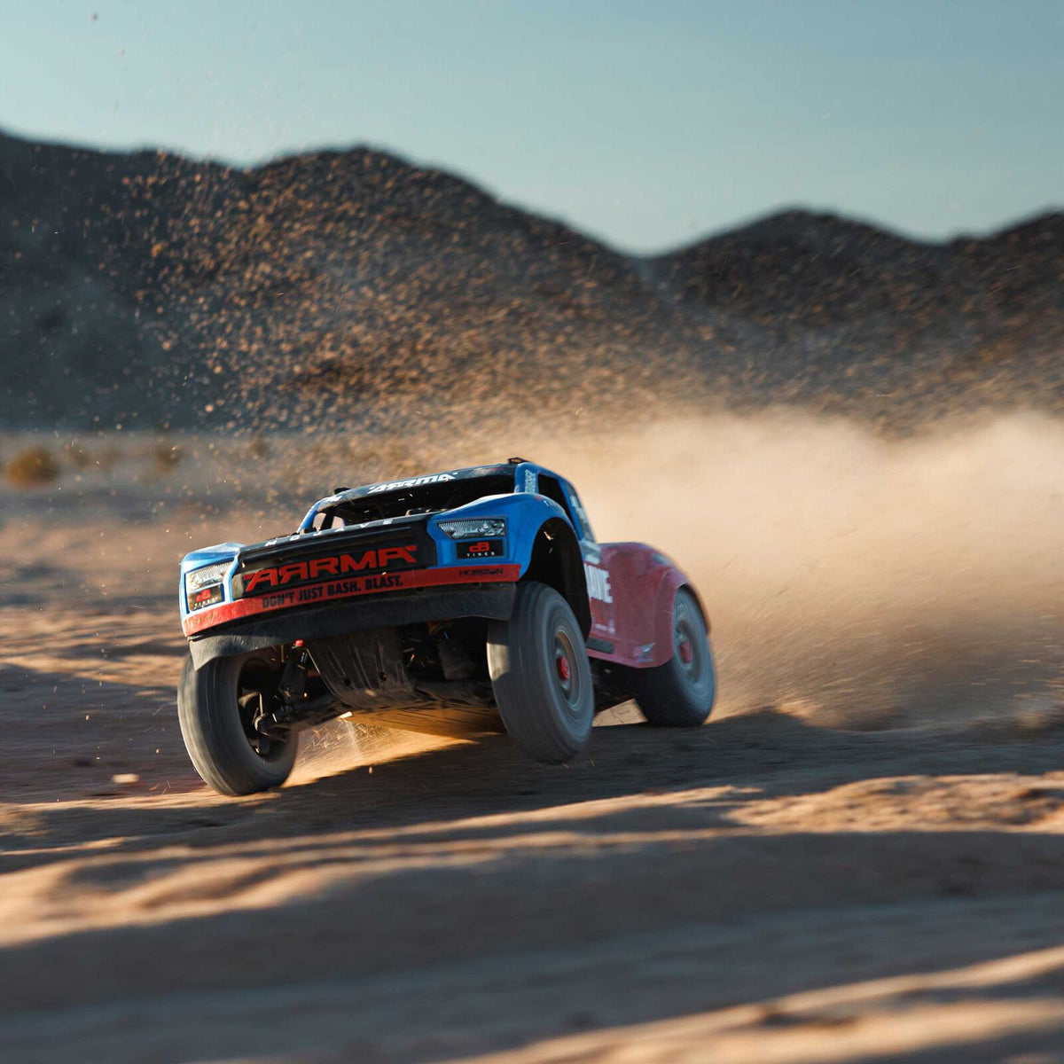 1/8 ARRMA MOJAVE 4S