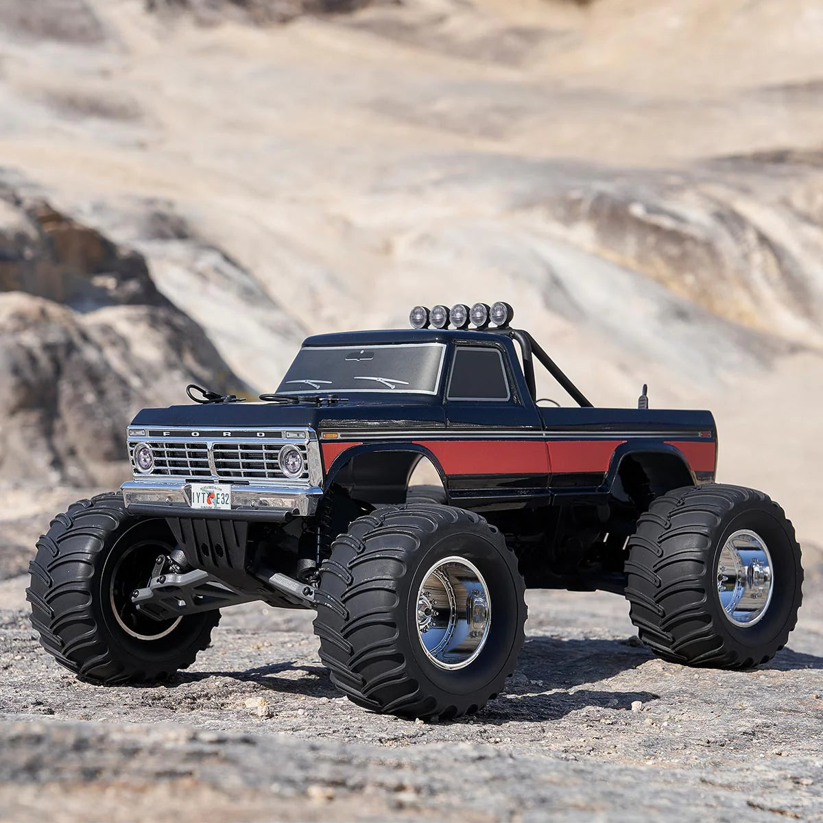FMS Ford F100 2WD Monster Truck RTR FMS11023 (Black)