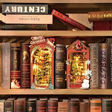 Christmas Street Book Nook