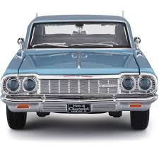 Maisto 1:26 Chevrolet Impala SS – Blue – Special Edition
