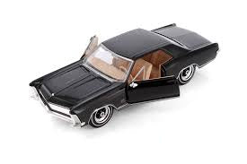 Maisto Buick™ Riviera™ Hardtop 31214BK